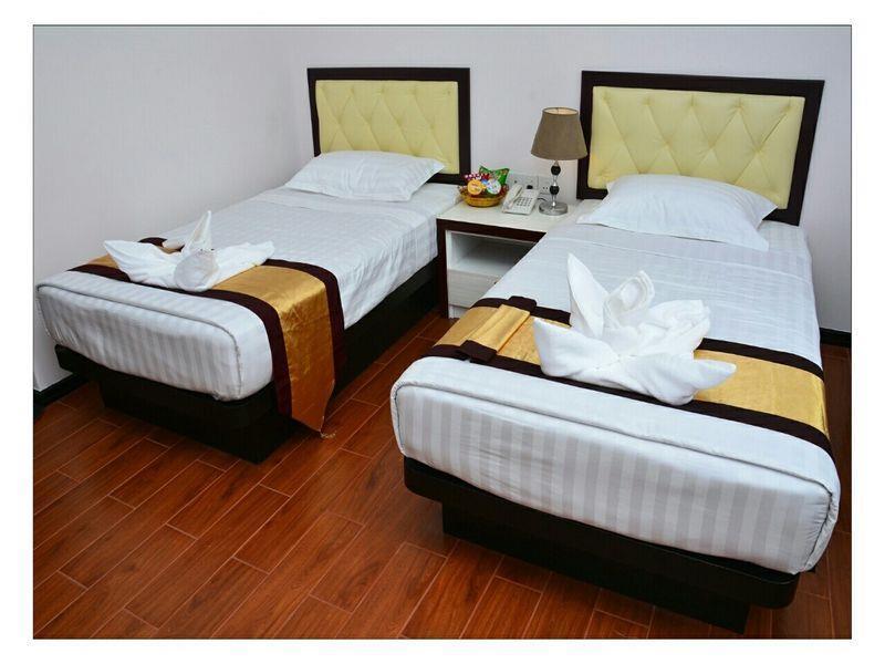 Platinum River View Hotel Yangon Exterior photo