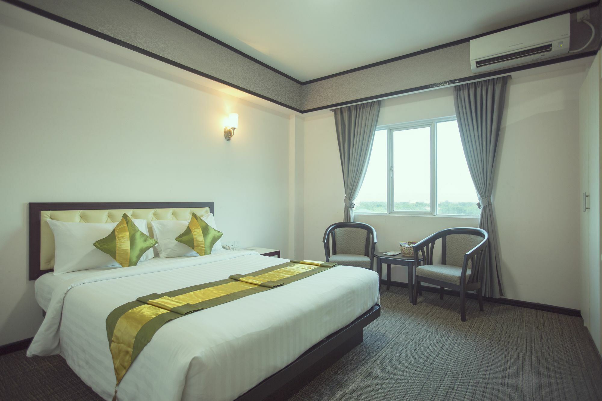 Platinum River View Hotel Yangon Exterior photo
